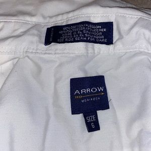Boys size 6 white Arrow dress shirt